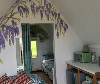 Wolf Hall Luxury Glamping. Warm Dry comfortable Camping Wolf Hall Luxury Glamping. Warm Dry comfortable Camping